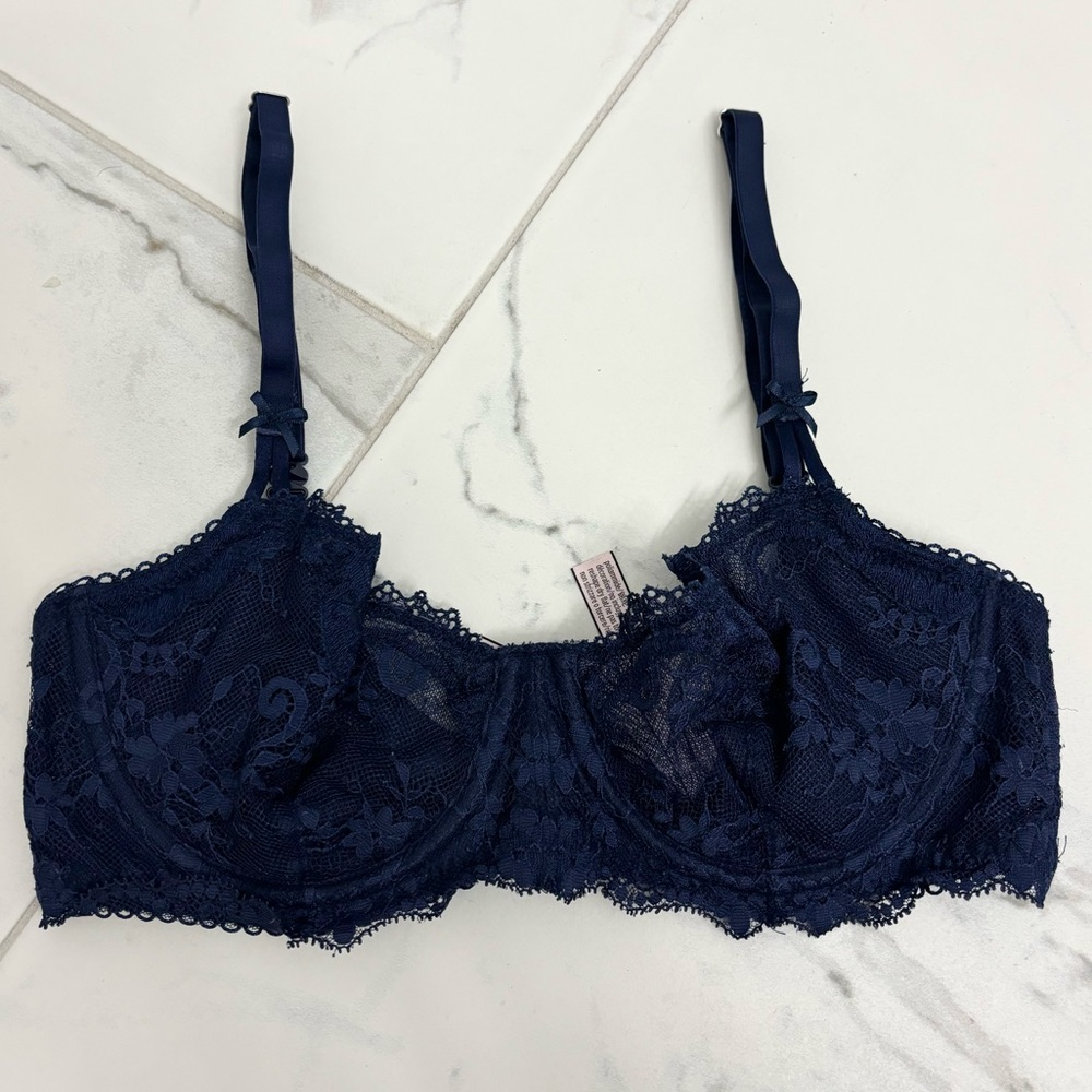 Victoria’s Secret Dream Angels Push Up Without Padding Bra 32D Navy Blue